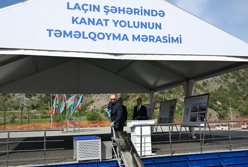 Laçın kanat yolunun təməli qoyuldu - Fotolar