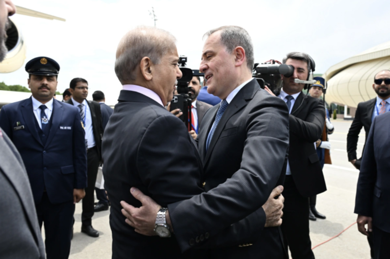 Pakistanın Baş naziri Məhəmməd Şahbaz Şərif Azərbaycana səfərə gəlib