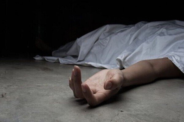 Neçə gündür xəbər alınmayan həkim evində ölü tapıldı