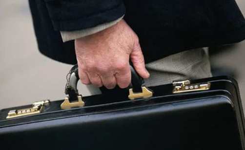 Azərbaycanlı diplomat evində ölü tapıldı