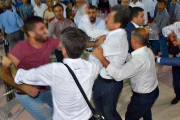 Bakıda restoranda dava: Aşpaz müştərini döydü