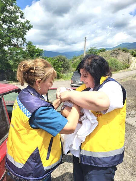 Kəlbəcər sakini evdə doğuş etdi - Fotolar