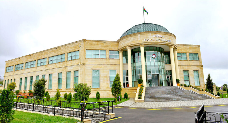 Qəbələ Rayon Məhkəməsi ulu öndər Heydər Əliyevin qərarı ilə verilən torpağı vətəndaşa pulla satmağa çalışır - ŞOK İDDİA