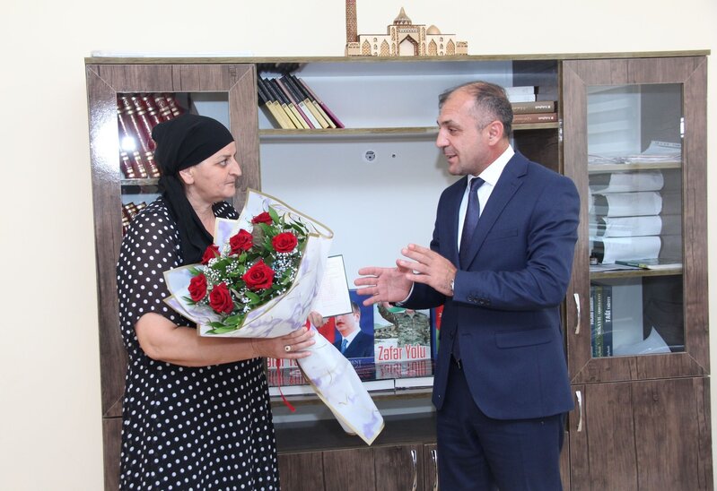 Şəhid anası və şəhid yoldaşı məzun oldu - Fotolar