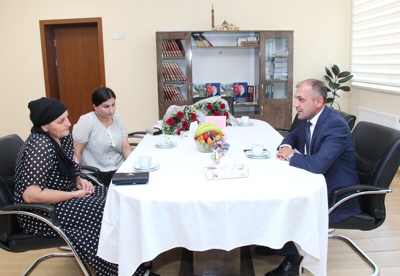 Şəhid anası və şəhid yoldaşı məzun oldu - Fotolar