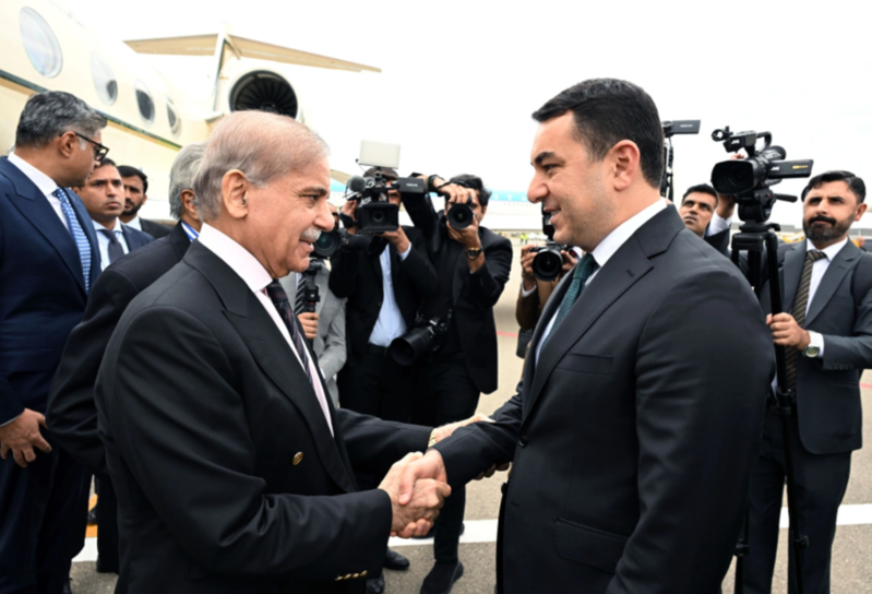 Pakistanın Baş naziri Məhəmməd Şahbaz Şərifin Azərbaycana səfəri başlayıb