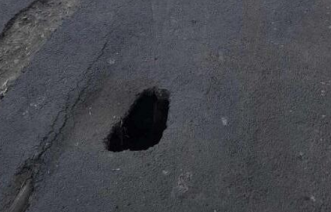 Bakıda daha bir yol hər an ÇÖKƏ BİLƏR - VİDEO