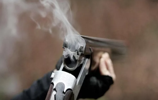 Ovçu xilasedicini heyvan sanıb öldürdü