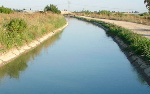 20 yaşlı oğlan kanalda batdı