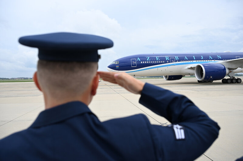 Prezident Vaşinqtondadır - Fotolar