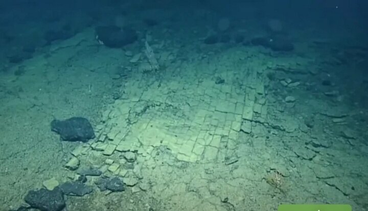Sakit okeanın dibində "sarı kərpicdən yol" aşkarlandı