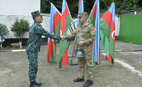 Hərbi prokuror DSX-nin çətin relyefdə qulluq edən hərbi qulluqçuları ilə görüşüb