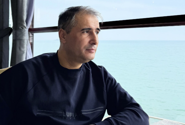 Telefonuma tez-tez zənglər gəlirdi…