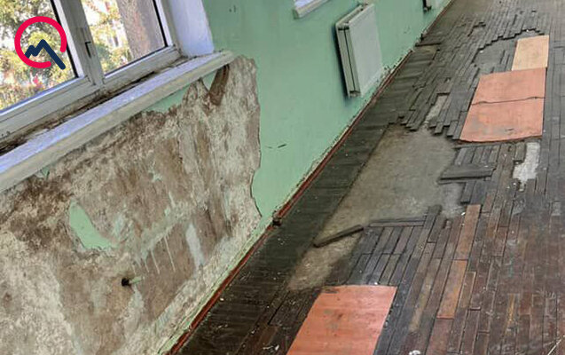 "Məktəbin sanitar qovşağını böyüdüb sinif otağı yaradıblar" - Video-Rəsmi açıqlama