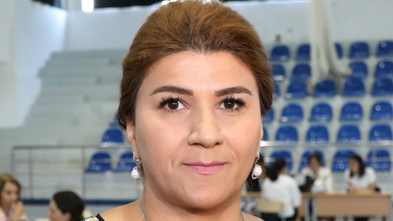 Əməkdar müəllimin ölkədən çıxışına "stop" qoyuldu (SƏBƏB)