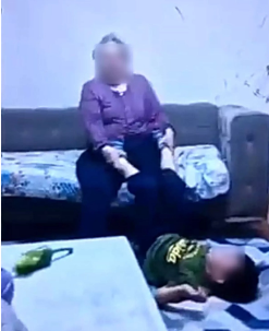 Oğlu işdə olarkən nəvəsini döyən nənə polis tərəfindən saxlanıldı - VİDEO