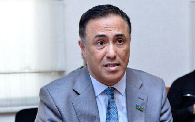 Elman Nəsirovu İşçi Qrupuna salmadılar - Narazılıq etdi