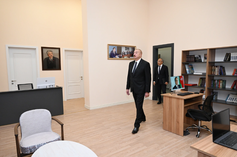 İlham Əliyev Səməd Vurğun adına Yaradıcılıq Evinin açılışında iştirak edib