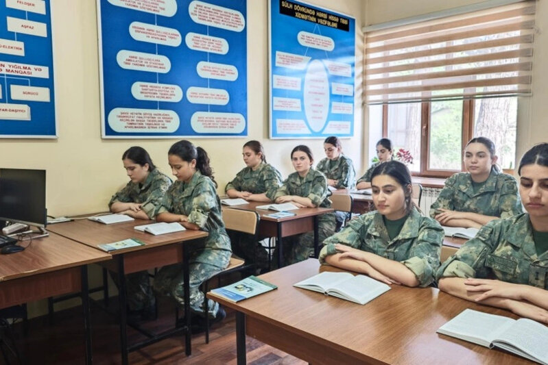 Azərbaycanda ilk dəfə qadın hərbi həkimlər hazırlanacaq