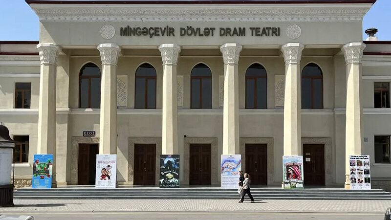 Dövlət teatrı 4 aydır direktor və müavinsiz qalıb - İşi baş mühasib icra edir