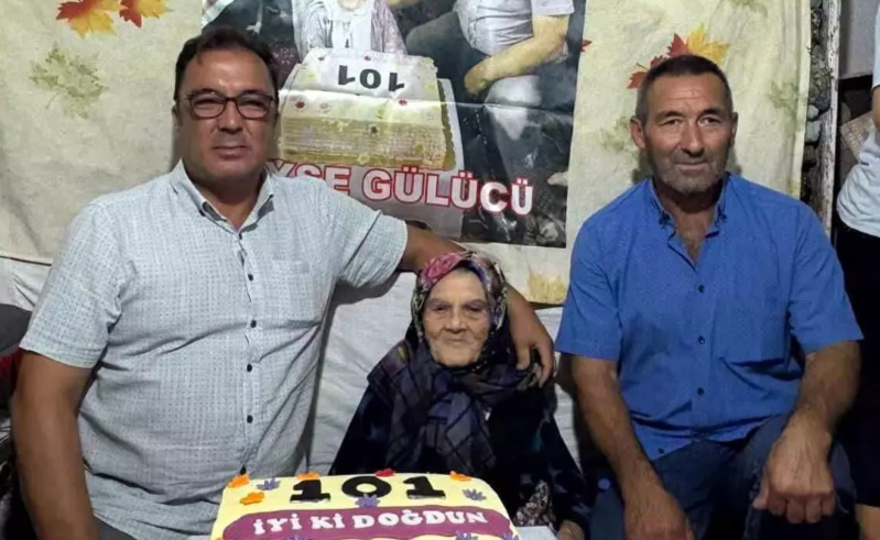 101 yaşlı qadının doğum günü qeyd edildi