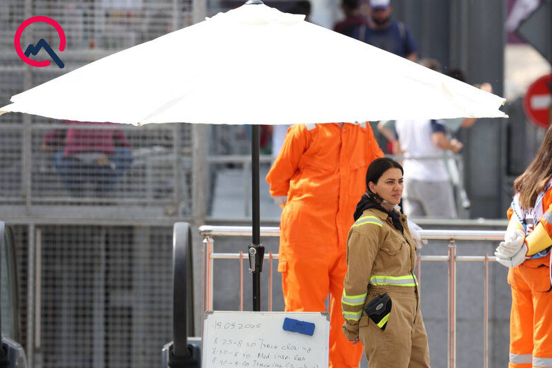 Trasda bolidlər, tribunada turistlər... - Adrenalin yarışından fotolar