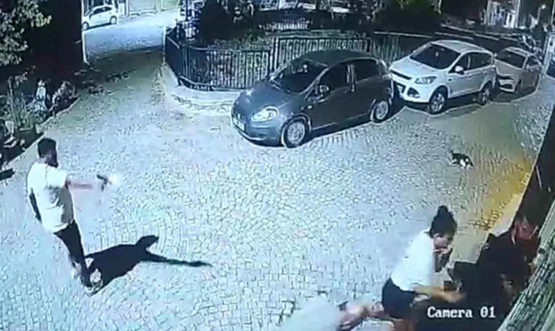 Əyləncə məkanında dəhşət: Əvvəlcə keçmiş sevgilisini, sonra özünü öldürdü - VİDEO