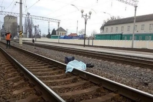 Azərbaycanda qatar 7 nəfəri vuraraq öldürüb