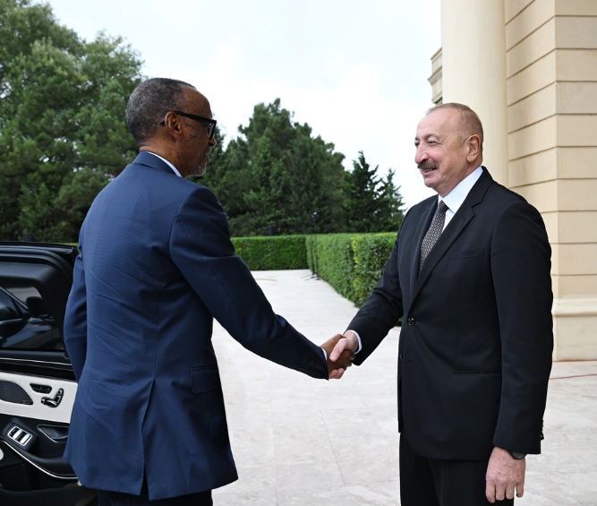 Ruanda prezidentinin rəsmi qarşılanma mərasimi olub