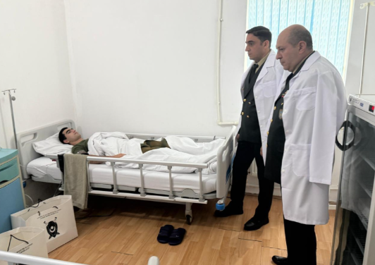 Hərbi Prokurorluğun rəhbər vəzifəli şəxsləri hospitalları ziyarət ediblər