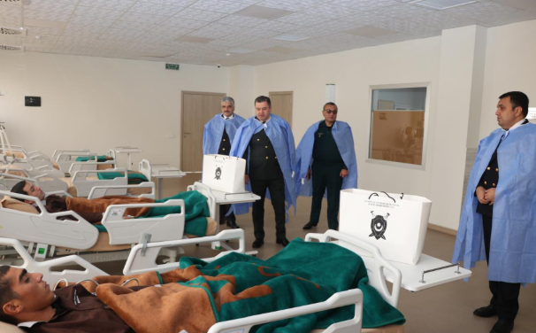 Hərbi Prokurorluğun rəhbər vəzifəli şəxsləri hospitalları ziyarət ediblər