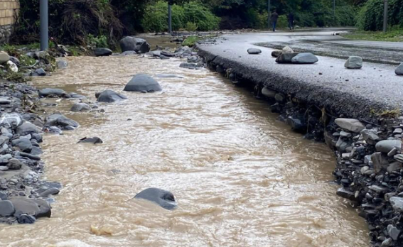 Bu təhlükə zamanı dərhal yüksəkliyə qalxın!