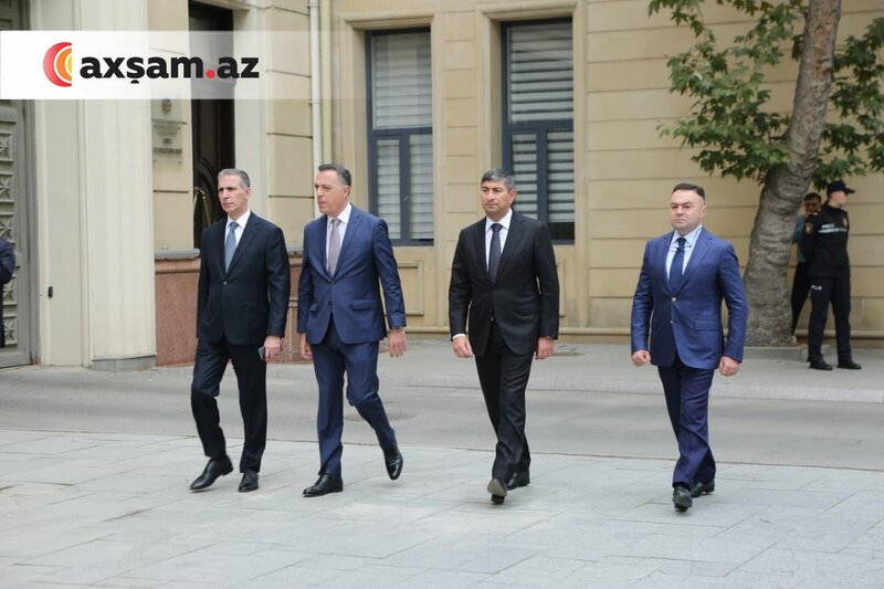 Məmurlar vida mərasimində - Fotolar