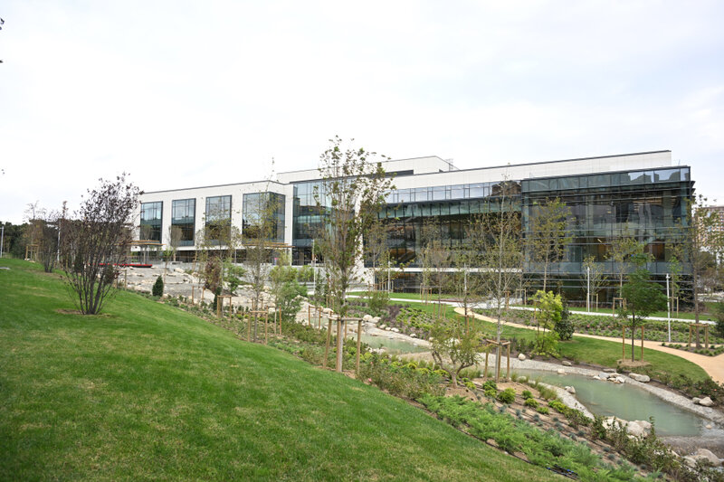 Bu gün açılışı olan universitetdən - Fotolar