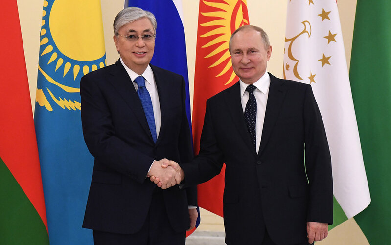 Putinlə Tokayev telefonla danışdı