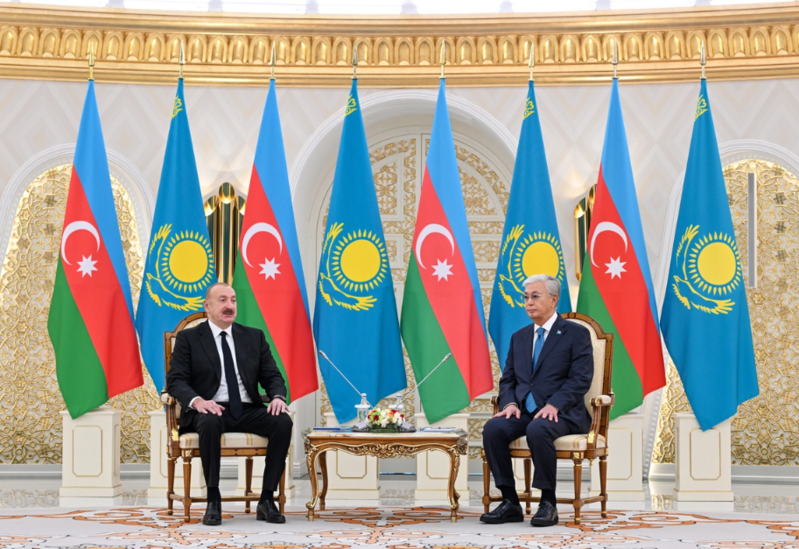 Astanada İlham Əliyevin Kasım-Jomart Tokayev ilə təkbətək görüşü olub