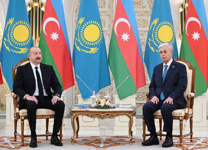 Astanada İlham Əliyevin Kasım-Jomart Tokayev ilə təkbətək görüşü olub