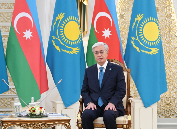 Astanada İlham Əliyevin Kasım-Jomart Tokayev ilə təkbətək görüşü olub