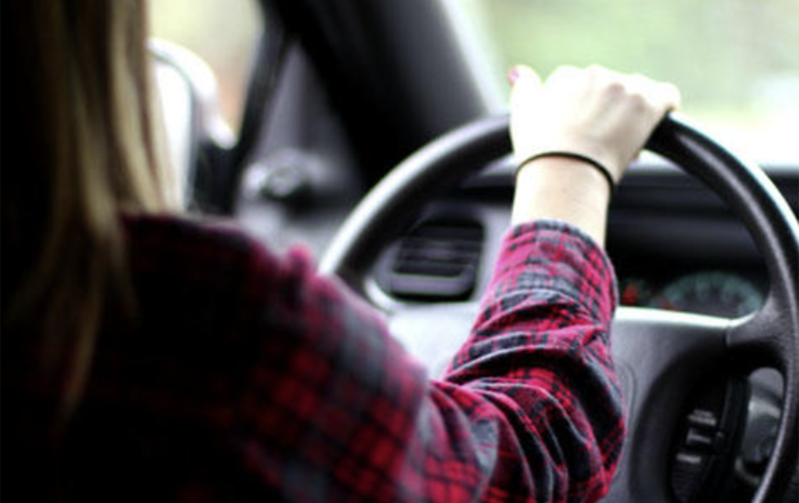 111 qadın taksi sürücüsüdür - Yaxınlarda avtobus da sürəcəklər