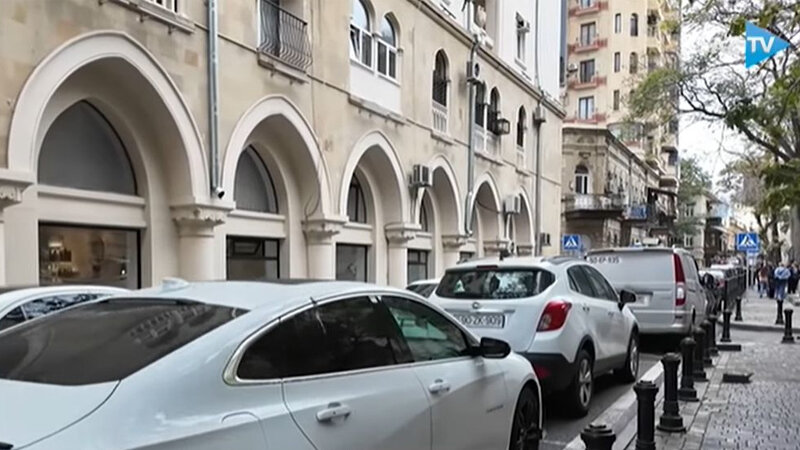 Narazılıq artır: "Ay AYNA, bizim pullar hara gedir?!" (VİDEO)