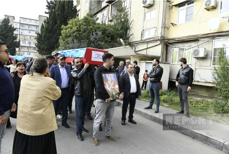İtkin şəhidlərimiz dəfn olundu - Fotolar - Yenilənib