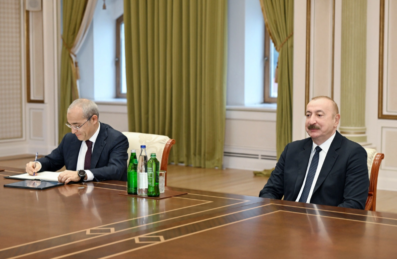 İlham Əliyev Ərəb Koordinasiya Qrupuna daxil olan üzv qurumların rəhbər şəxslərini qəbul edib