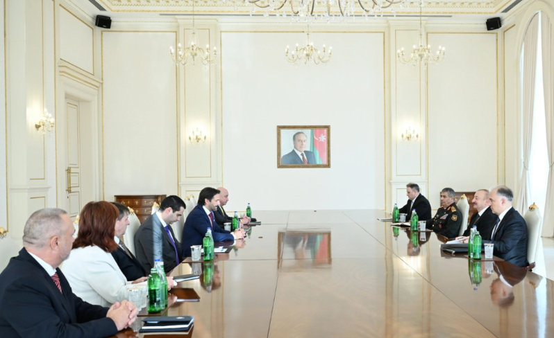 İlham Əliyev Slovakiya baş nazirinin müavininin başçılıq etdiyi nümayəndə heyətini qəbul edib