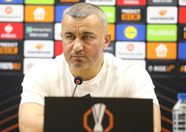 "Arada hirslənmək lazımdır" - Qurban Qurbanov