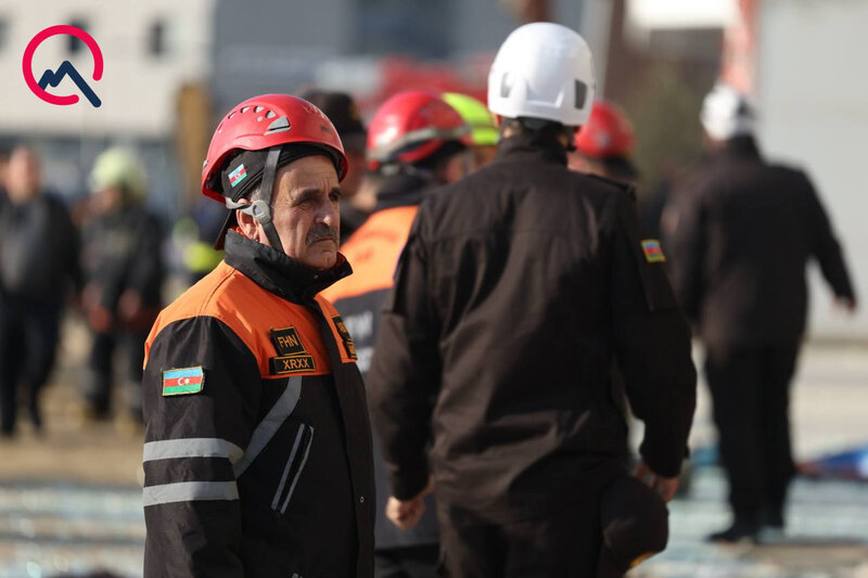 Bakıda partlayış olan ofisdən - Fotolar