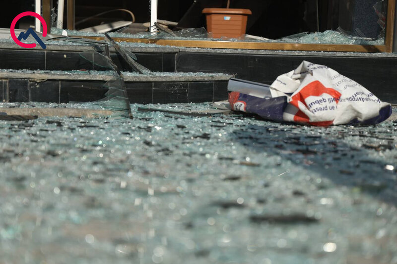 Bakıda partlayış olan ofisdən - Fotolar