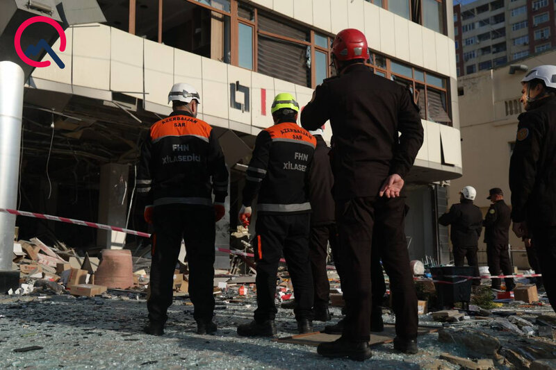 Bakıda partlayış olan ofisdən - Fotolar
