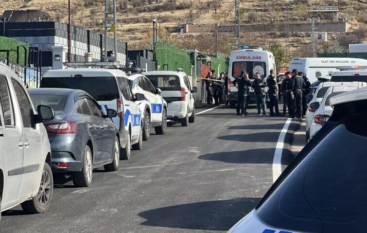 Polis əməkdaşı qaynanasını qətlə yetirdi
