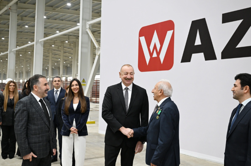 İlham Əliyev AZWOOL mineral daş yunu zavodunun açılışında iştirak edib