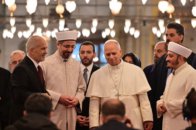 Papa Sultanəhməd məscidində - Video